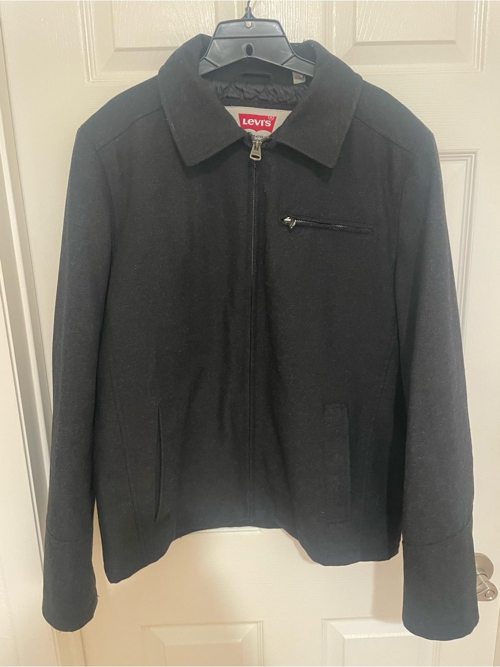 Levi's Black Lightweight Zip-Front Jacket, NWOT, Size M